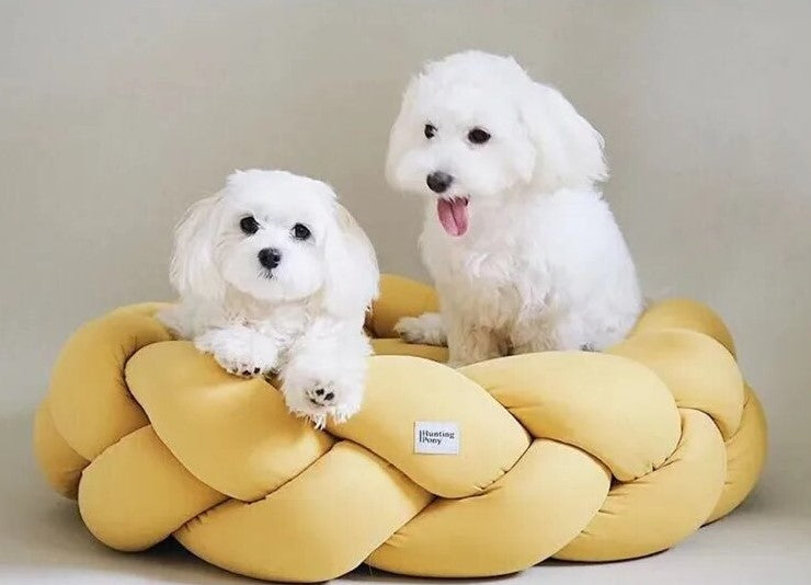 Winter Plush Non Slip Pet Bed for Deep Sleep: Round Knotted Cat & Dog Nest Yellow