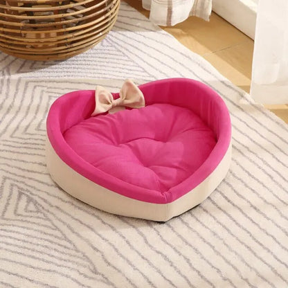 Anti-skid base of Comfort Luxe Dog Bed ensuring safety and stability for your pet.