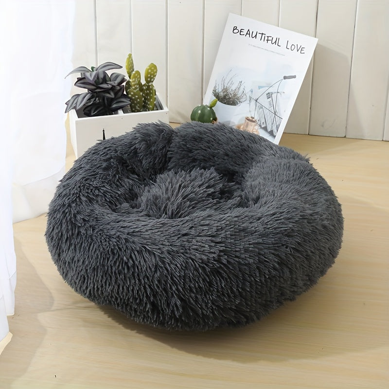 Circular sleeping pad for big canine companions