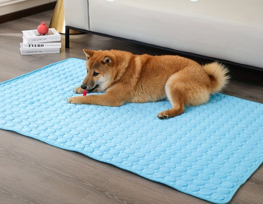 Dog relaxing on Dog Cooling Mat with advanced Cool Fiber technology.