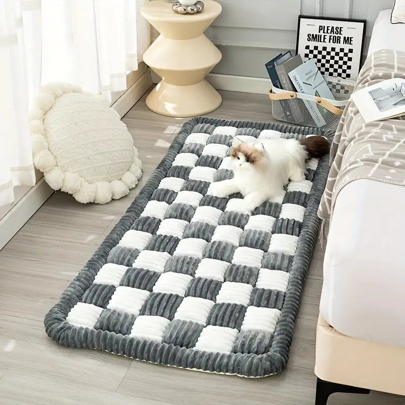 Thickened pet sleeping pad for small to large dogs.
