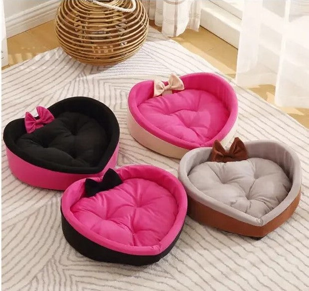 Love-heart design Comfort Luxe Dog Bed in cozy setup for dogs and cats.