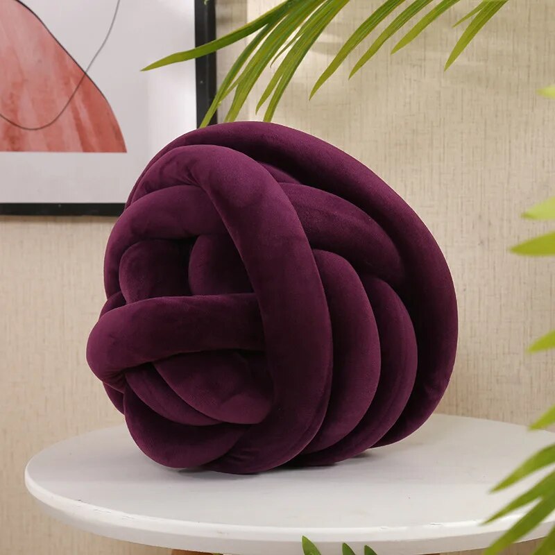 Winter Plush Non Slip Pet Bed for Deep Sleep: Round Knotted Cat & Dog Nest Purple